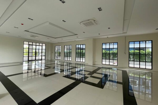 Gallery-Interior-Pic6