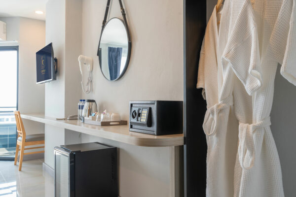 Photo-Rooms-Deluxe-Twin-image5